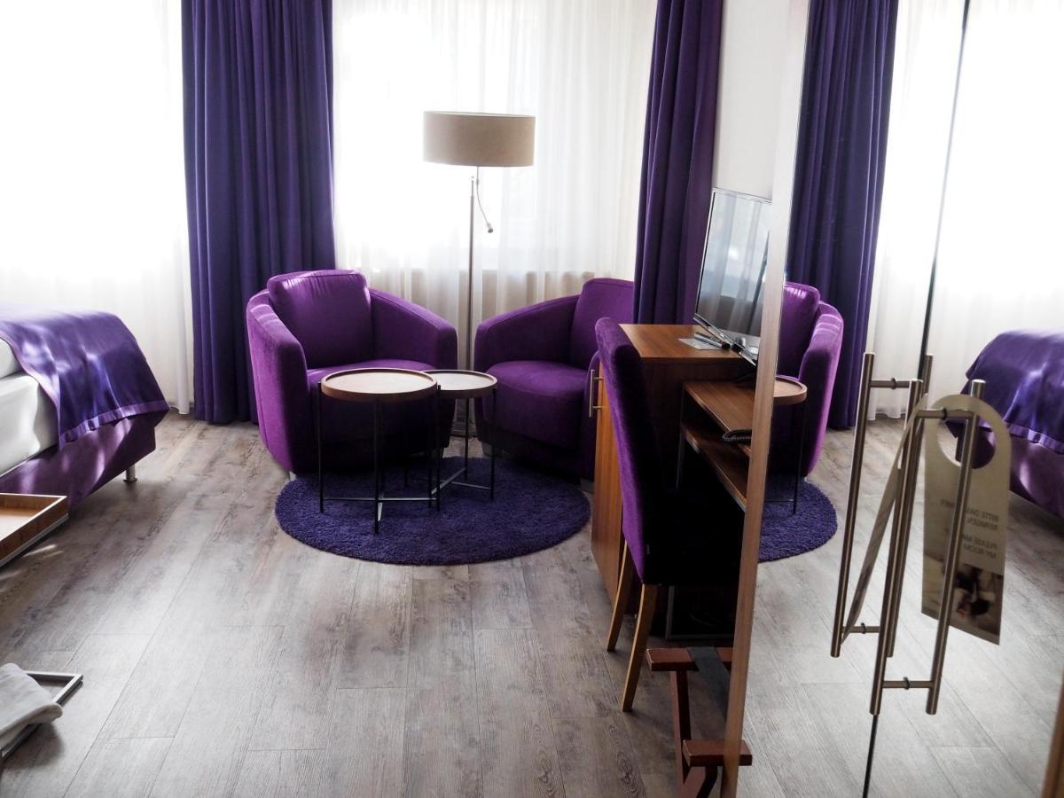 Hotel Am Schloss *** Superior Τούμπινγκεν Εξωτερικό φωτογραφία
