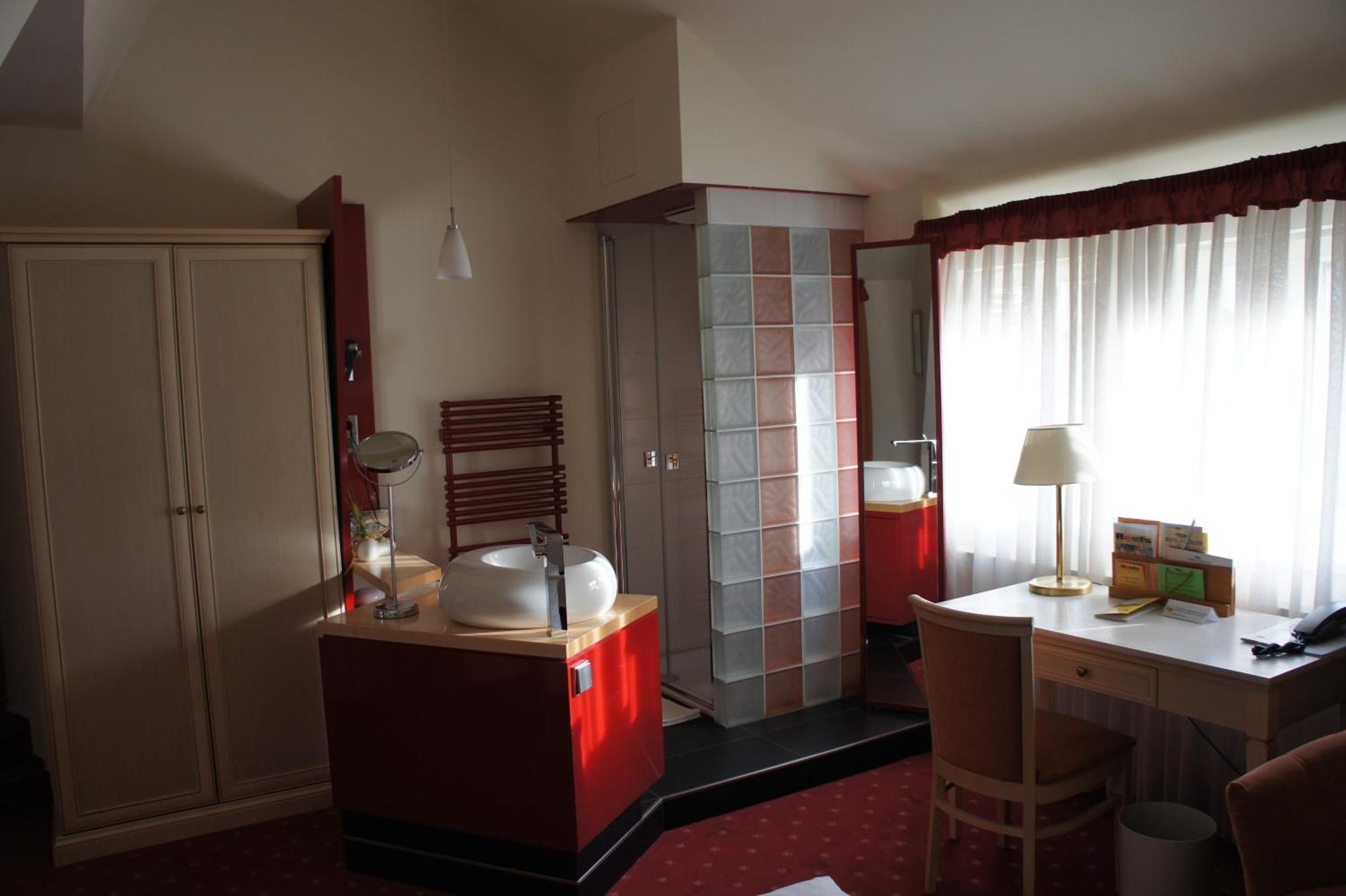 Hotel Am Schloss *** Superior Τούμπινγκεν Εξωτερικό φωτογραφία