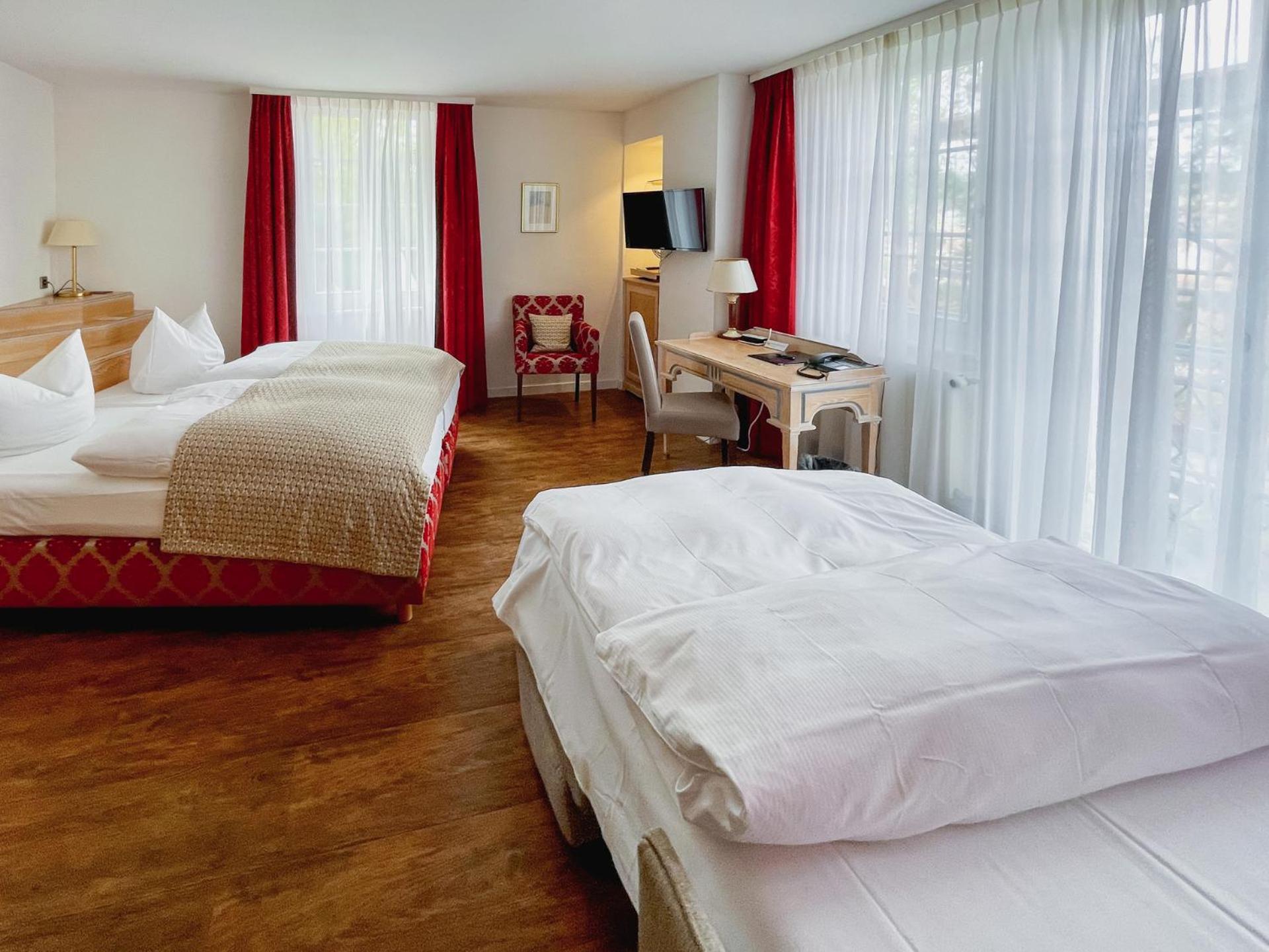 Hotel Am Schloss *** Superior Τούμπινγκεν Εξωτερικό φωτογραφία